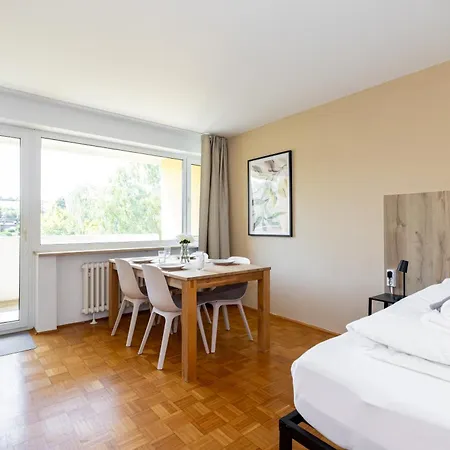Hideaway, Ruhige Mit Balkon *
