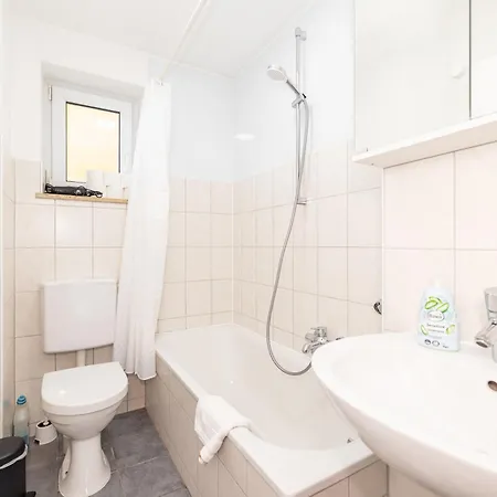 Hideaway, Ruhige Mit Balkon *