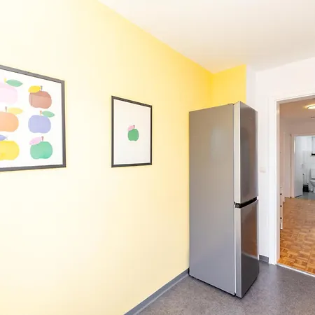 Lägenhet Hideaway, Ruhige Mit Balkon *