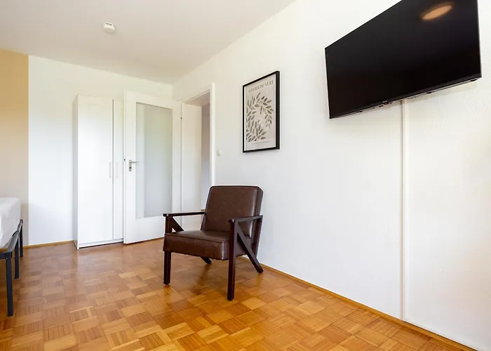 Apartment Hideaway, Ruhige Mit Balkon